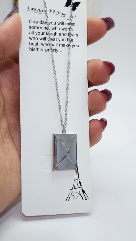 گردنبند نقره ای